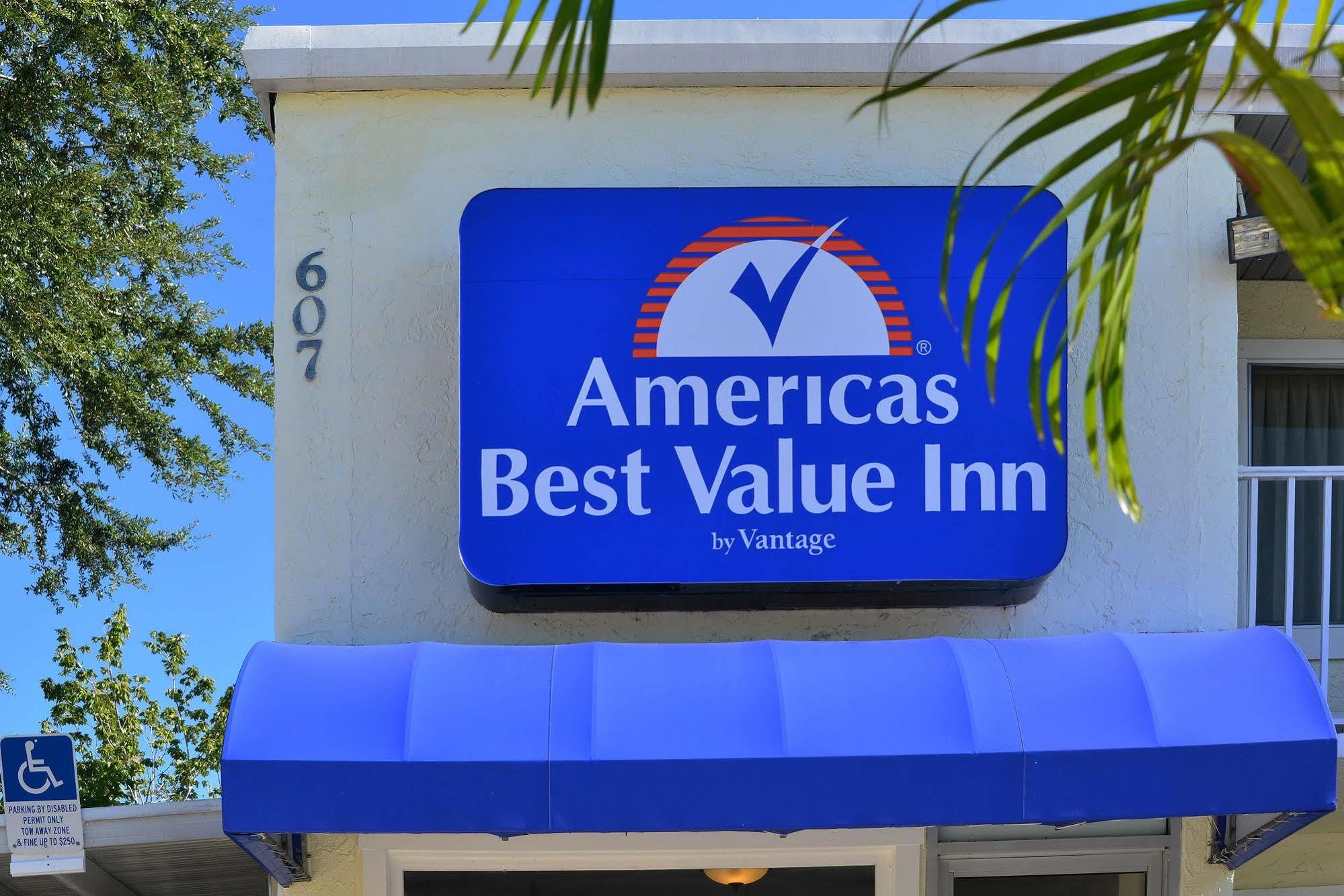 Americas Best Value Inn Bradenton-Sarasota Buitenkant foto